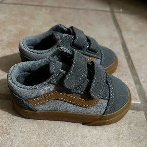 Baby/Toddler Vans 4.5